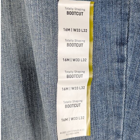 Levi’s Signature Gold 35x32 Totally Shaping Bootcut Jeans Mid Rise Stretch Denim - Picture 7 of 7